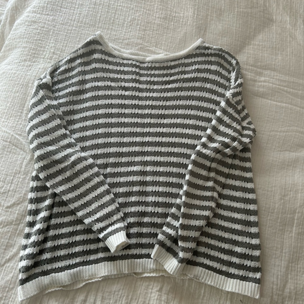 Women’s Neuflora sweater